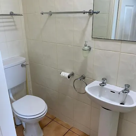 Cozy Coastal In Ballinskelligs, Kerry *