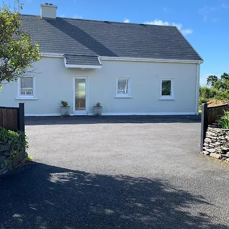 Cozy Coastal In Ballinskelligs, Kerry Cahersiveen