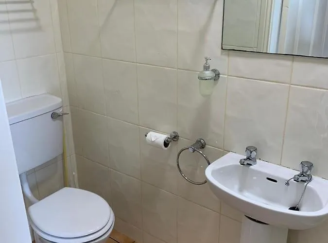 Cozy Coastal In Ballinskelligs, Kerry *